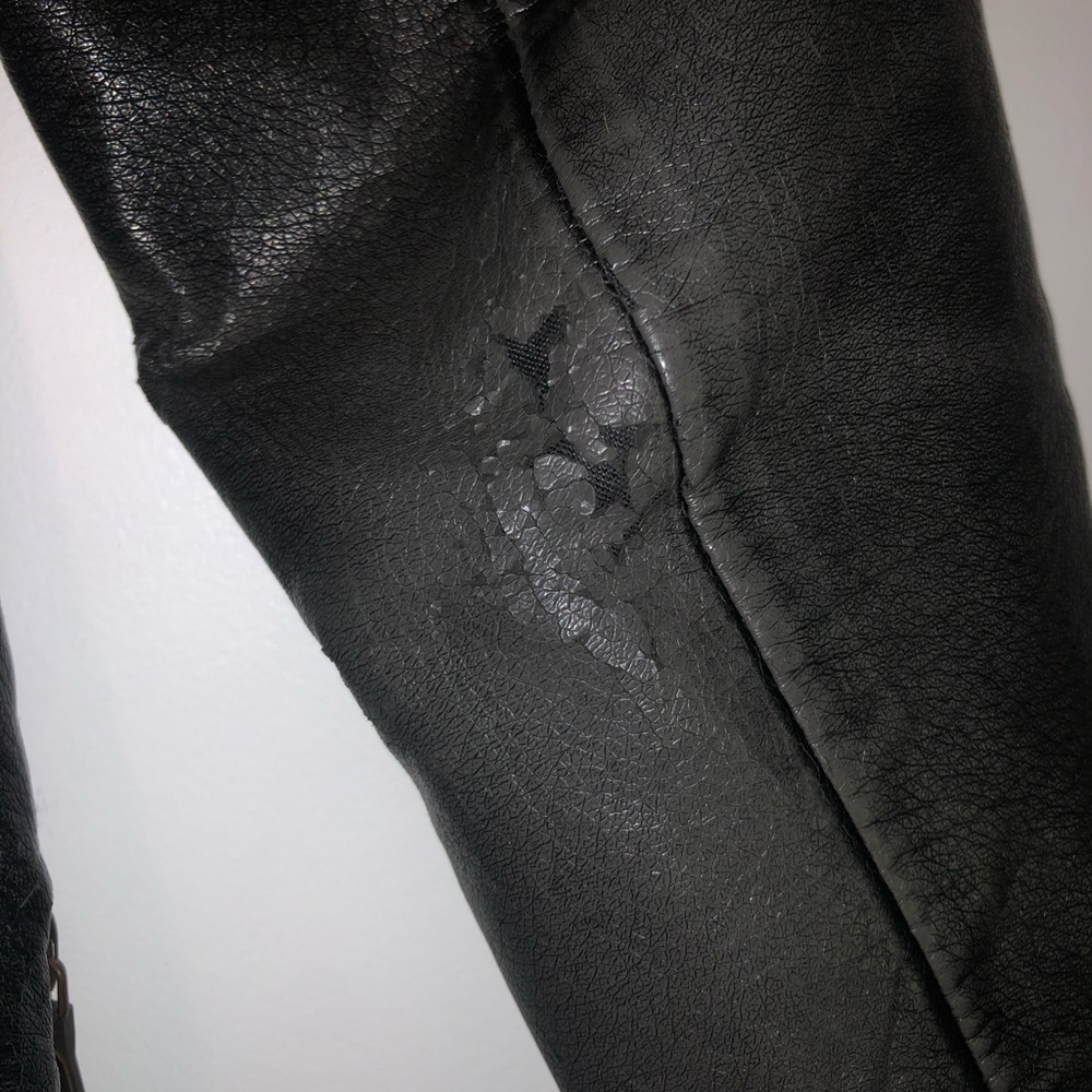 Black Rivet faux leather motorcycle jacket (M) - Picture 9 of 9